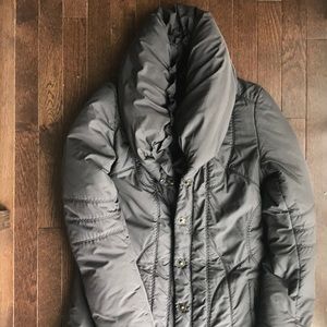 Tahari (no backtag) winter coat